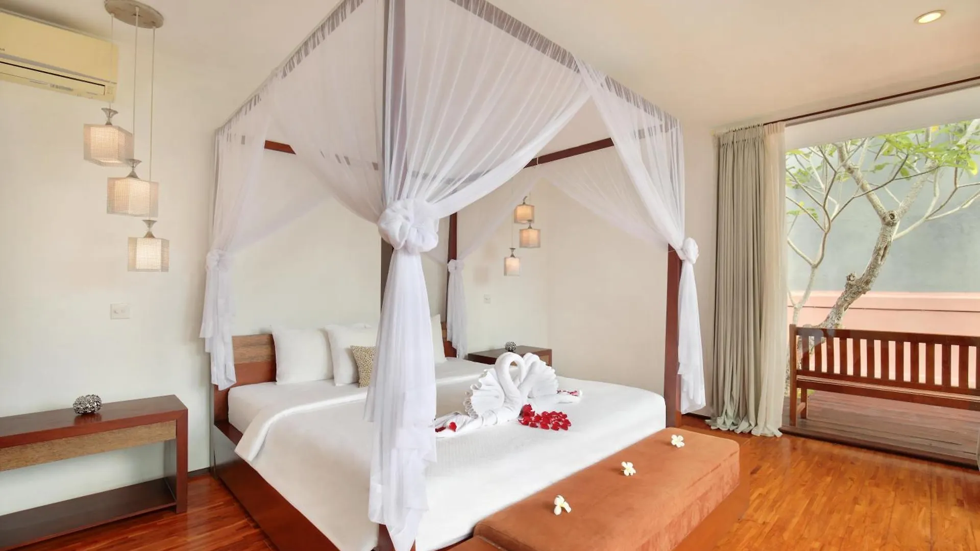 Private Getaway @ Villa Vitality, Uluwatu, Bali