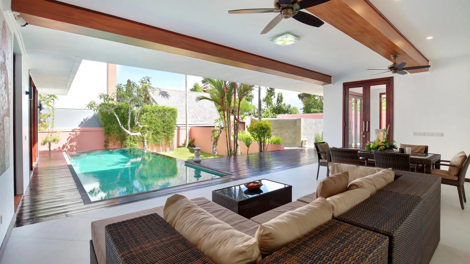 Private Getaway @ Villa Vitality, Uluwatu, Bali 0*, ウルワツ