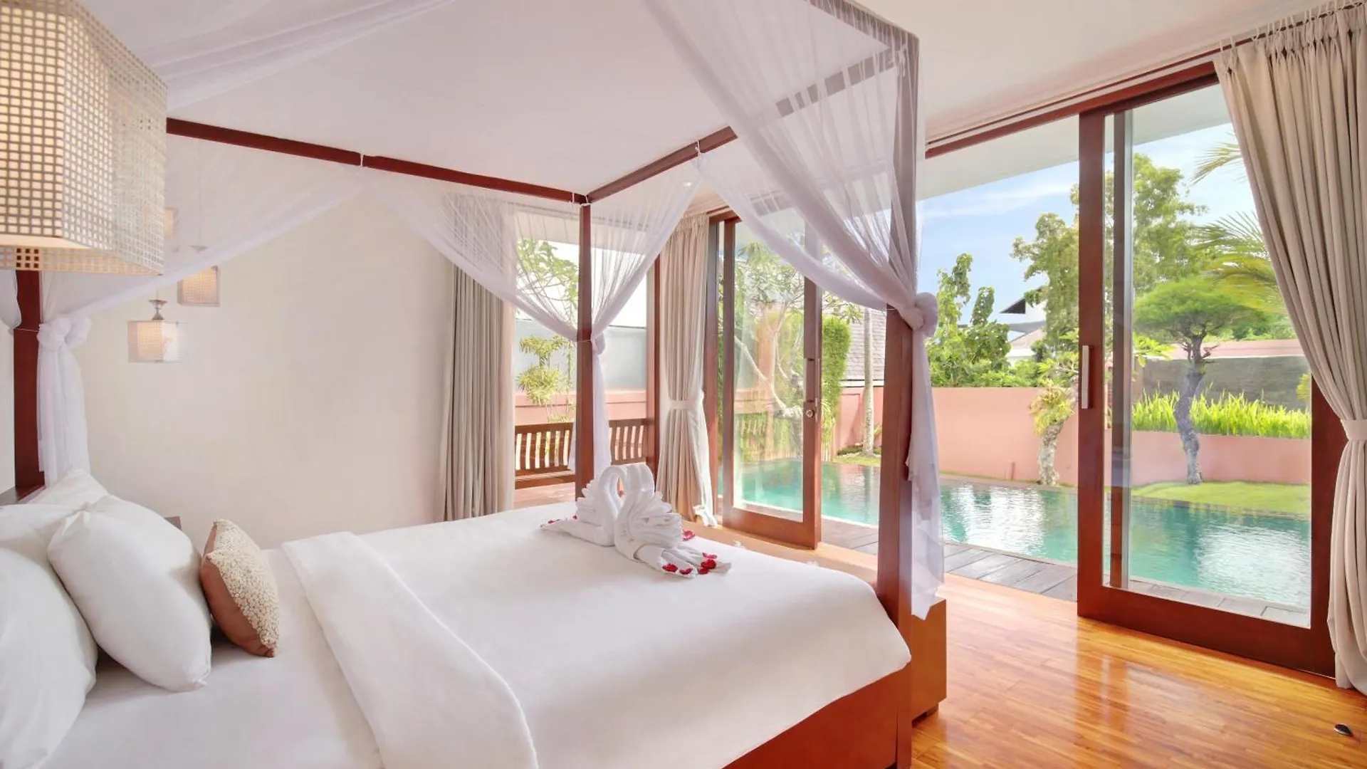 Private Getaway @ Villa Vitality, Uluwatu, Bali