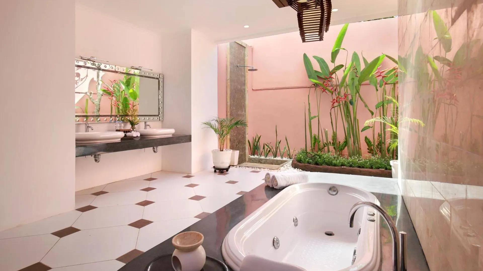 Private Getaway @ Villa Vitality, Uluwatu, Bali